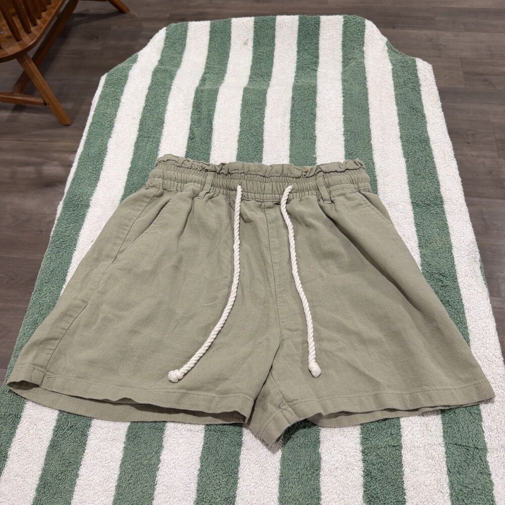 Divided H&M Women's olive green Jogger Lounge Shorts size 6